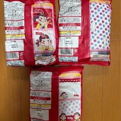 ミルキー3袋 賞味期限2025年11月の画像