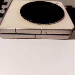 美品 折りたたみスマホ LiberoFlip ゴールド SIMフリーの画像