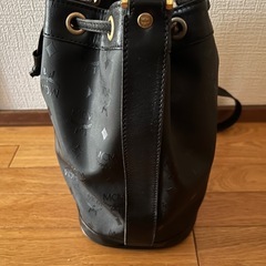 MCM エムシーエム 巾着ショルダーバッグ ブラックの画像