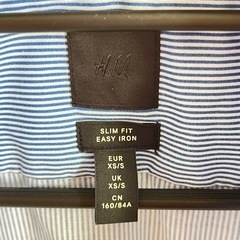 H&M スリムフィット 長袖シャツ XS/S ストライプの画像