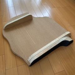 ハイエース　助手席フロアアップステップ
の画像
