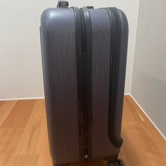 スーツケースの画像