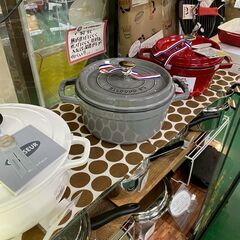 【愛品倶楽部柏】staub　ストウブ　ピコココット　ラウンドグレー　22㎝鍋の画像