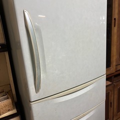 冷蔵庫の画像