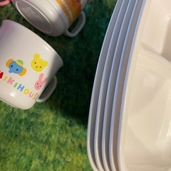 プレート　5枚　幼児コップ4個の画像