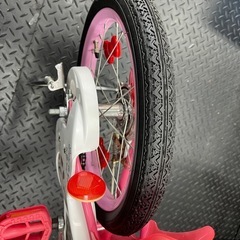 リユース品　幼児用自転車　ハローキティ　16インチの画像