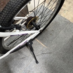クロスバイク26インチ マウンテンバイク スポーツバイク 自転車の画像