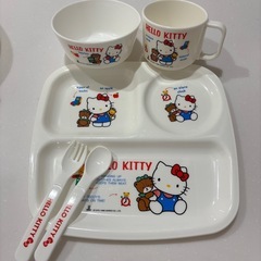 子供用お食事グッズまとめての画像