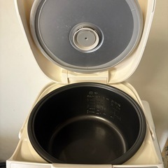 🔴電子ジャー炊飯器の画像