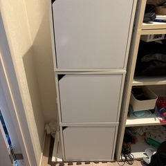 扉付きボックスの画像