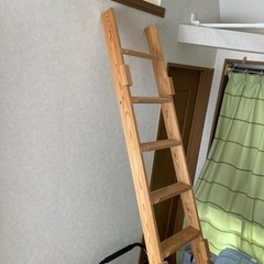 室内用  安全はしご 木製の画像
