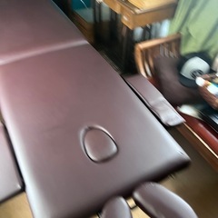 折りたたみマッサージベッドの画像