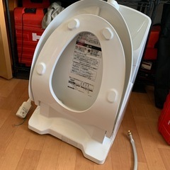 未使用　TOTO TCF972 ウォシュレットー体形便器HVの画像