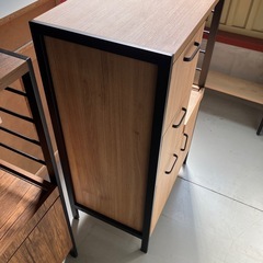【SOKO+千葉店】アート食器棚　新入荷！！の画像