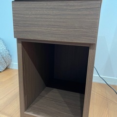 サイドテーブルの画像