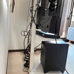 壁寄せ
TVスタンドの画像