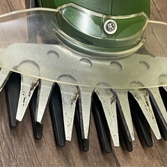 & 充電芝生バリカン DCM DDG-160 高さ調節機能 バッテリーと充電付き　動作品の画像