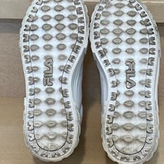 FILA厚底スニーカー
の画像