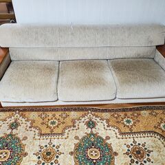 ３人掛け　ソファー　横になれます　大塚家具だと思いますの画像