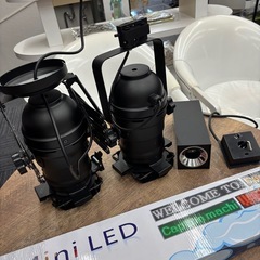 メ2413✨ 舞台照明　ステージライト　LED看板　4点セットの画像