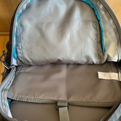 ★Columbia コロンビア バックパック リュック グレー★中古品の画像