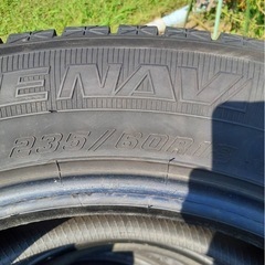 グッドイヤー ICENAVI SUV 235/60R18 スタッドレスタイヤの画像