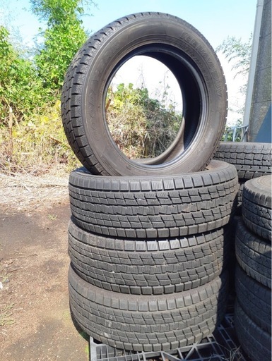 グッドイヤー ICENAVI SUV 235/60R18 スタッドレスタイヤ