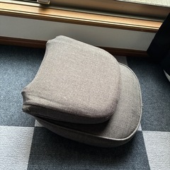 折りたたみ座椅子の画像