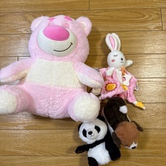 ぬいぐるみおもちゃいろいろの画像