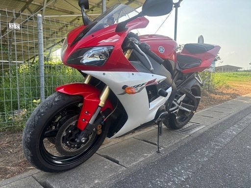 ヤマハ YZF.R-1