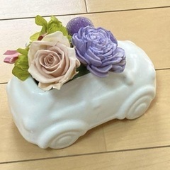 【8/25迄】車 造花 アーティフィシャルフラワー 置物の画像