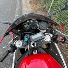 YZF-R1かっこいい✨　早い者勝ち‼️の画像