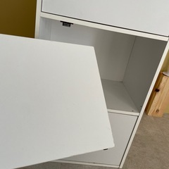 ドア付き棚の画像