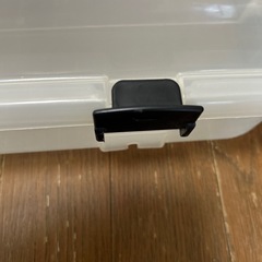 衣装ケース　コロ付き　持ち手付きの画像