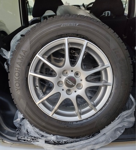 【お取引者決定】スタッドレスタイヤ4本セット（ホイール付き）