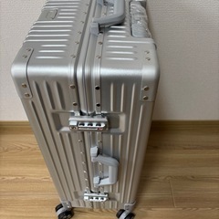 ★新品★スーツケース アルミフレーム キャリー ケース  預け入れスーツケース 大型トロリーケース 軽量キャリーバッグ 静音ダブルキャスター 耐衝撃 旅行 ビジネス 出張の画像