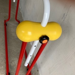 子供用鉄棒　室内用の画像