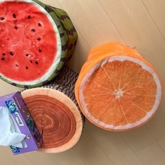 スツール　椅子　玩具箱の画像