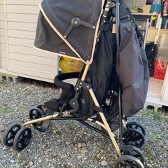 B型ベビーカーの画像