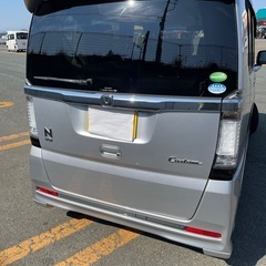 N BOX カスタム4WD シルバーの画像