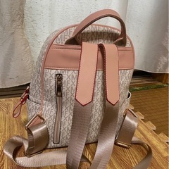 【格安】リュックの画像
