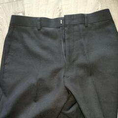 メンズスラックスの画像