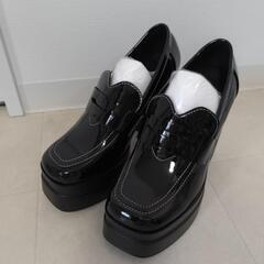 レディース シューズ 高さだしの画像