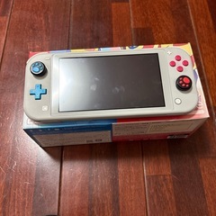 任天堂Switch lightの画像
