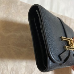 本日お取引きできる方に。クロエ　三つ折り財布の画像