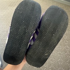 キッズ スニーカー 22cmの画像