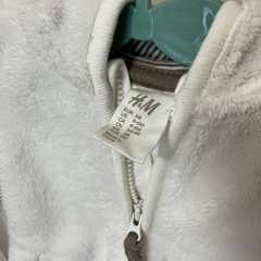 H&Mくまフードパーカー68の画像