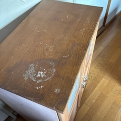 収納棚の画像