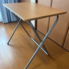 ニトリ　折りたたみデスク
の画像