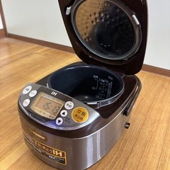象印　IH炊飯器（3合炊き）の画像